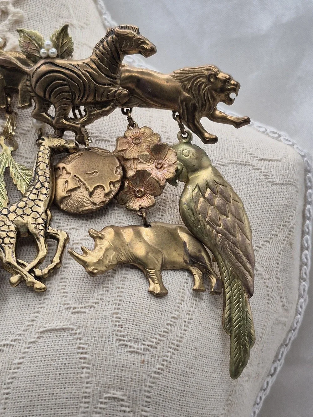 N/A decorative vintage